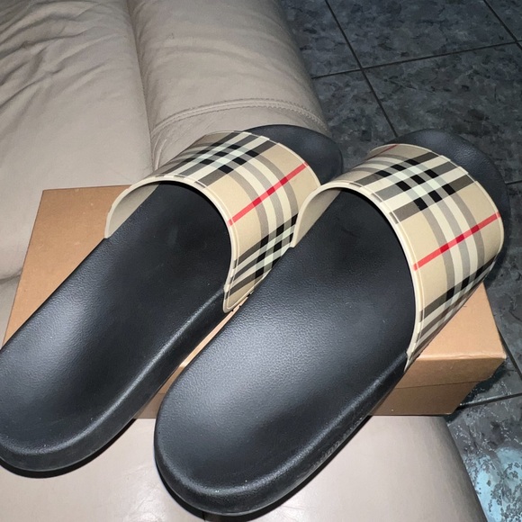 Designer slides size 12/13 100% Authentic  Burberry Balenciaga and MCM - Picture 3 of 6